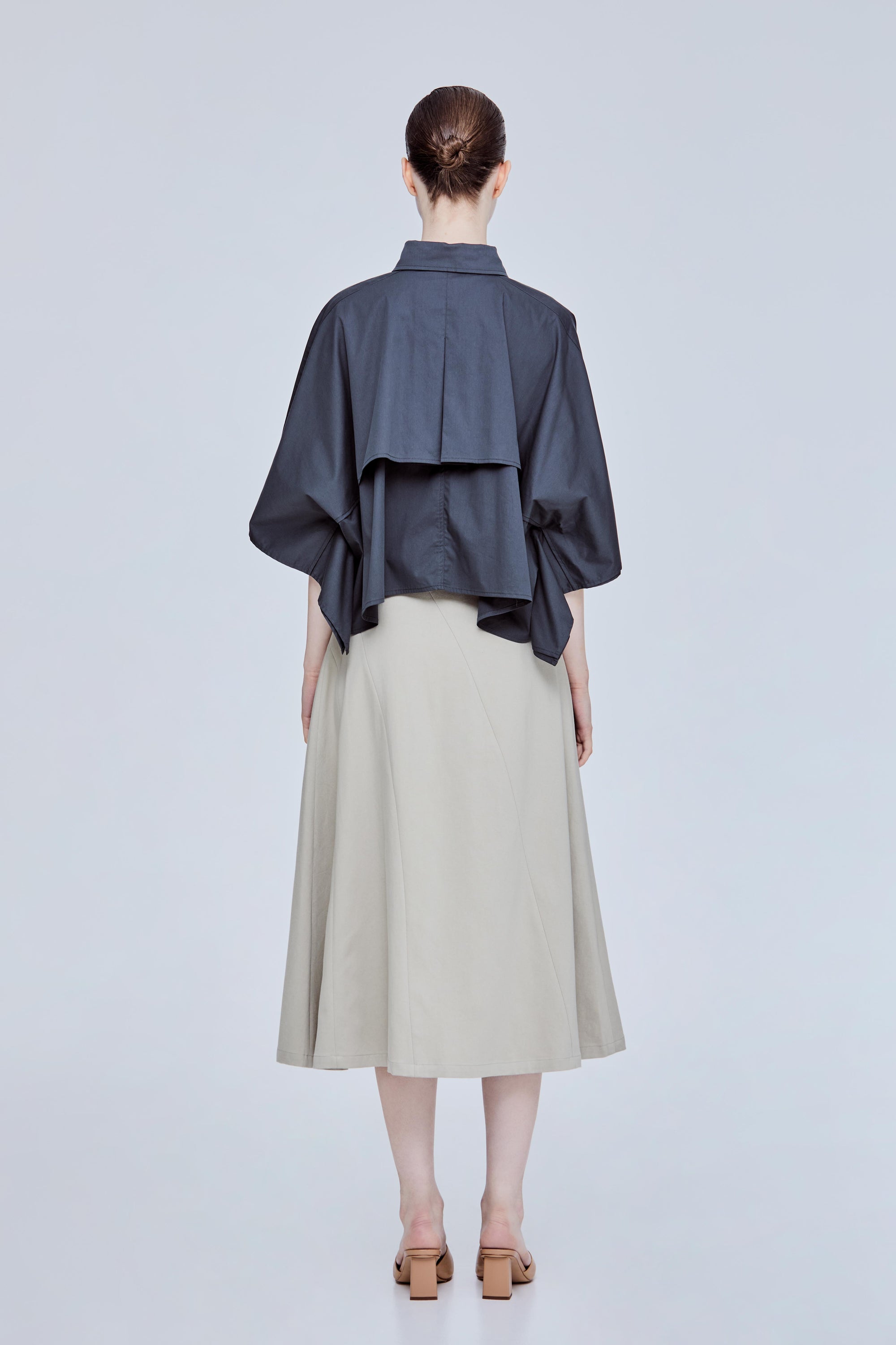 color:DARK GREY