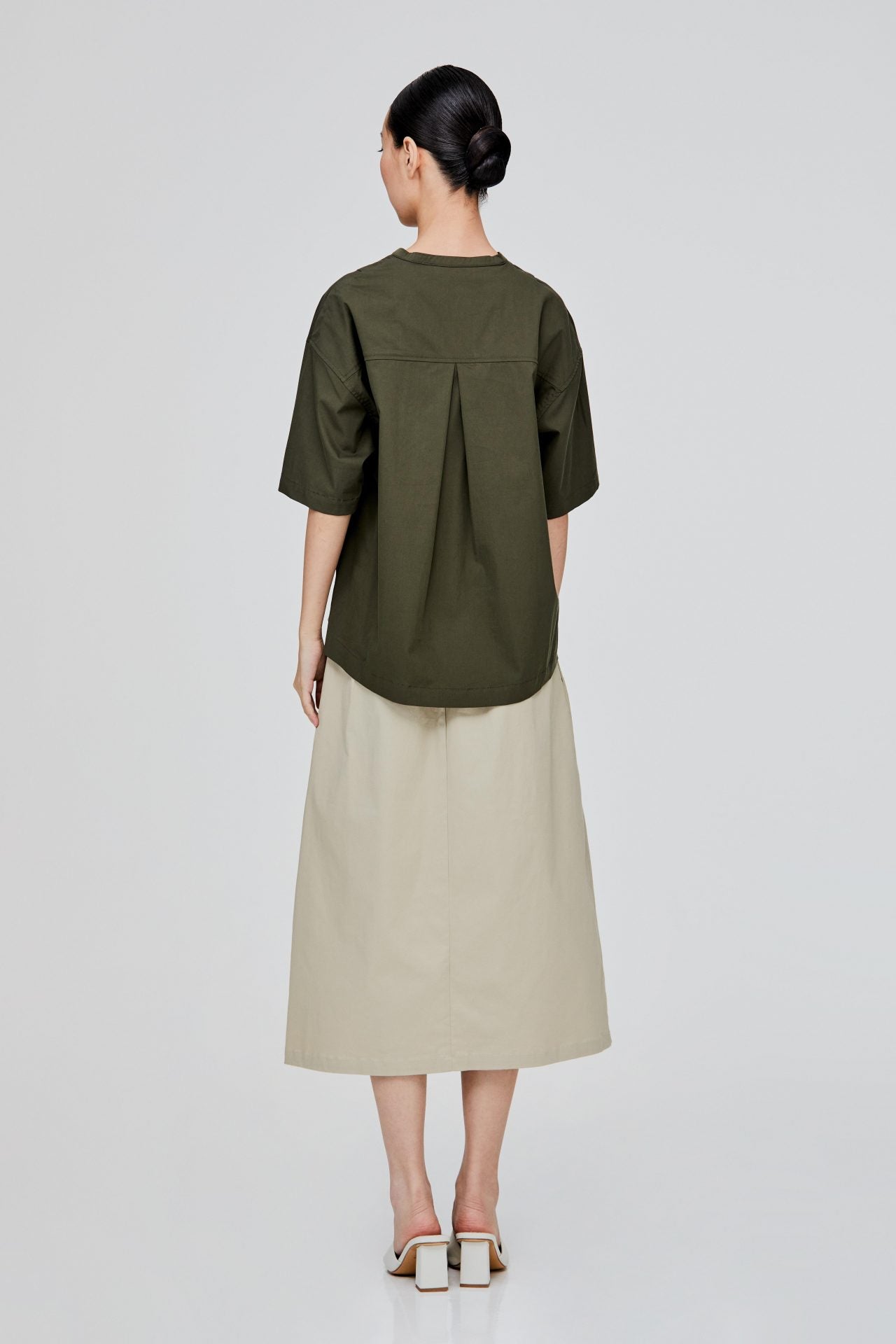 color:ARMY GREEN