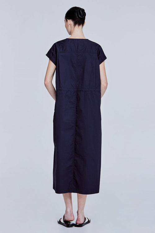 color:NAVY
