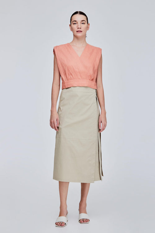 color:PEACH