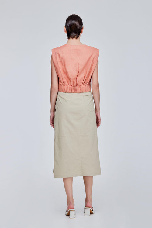 color:PEACH