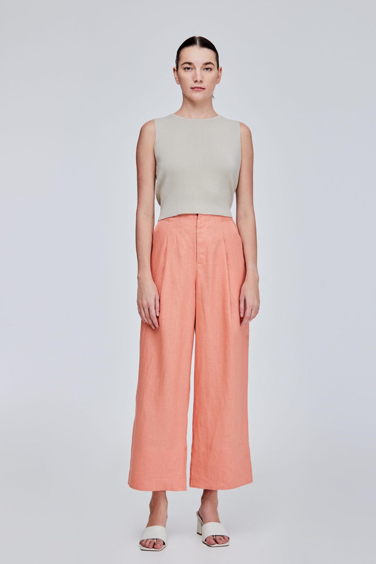 color:TAUPE