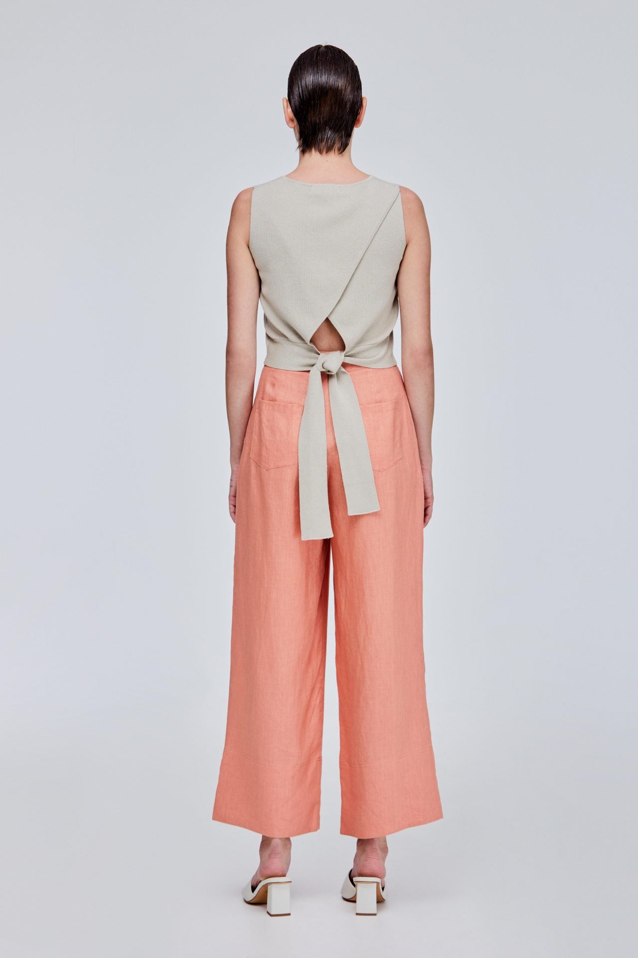 color:TAUPE