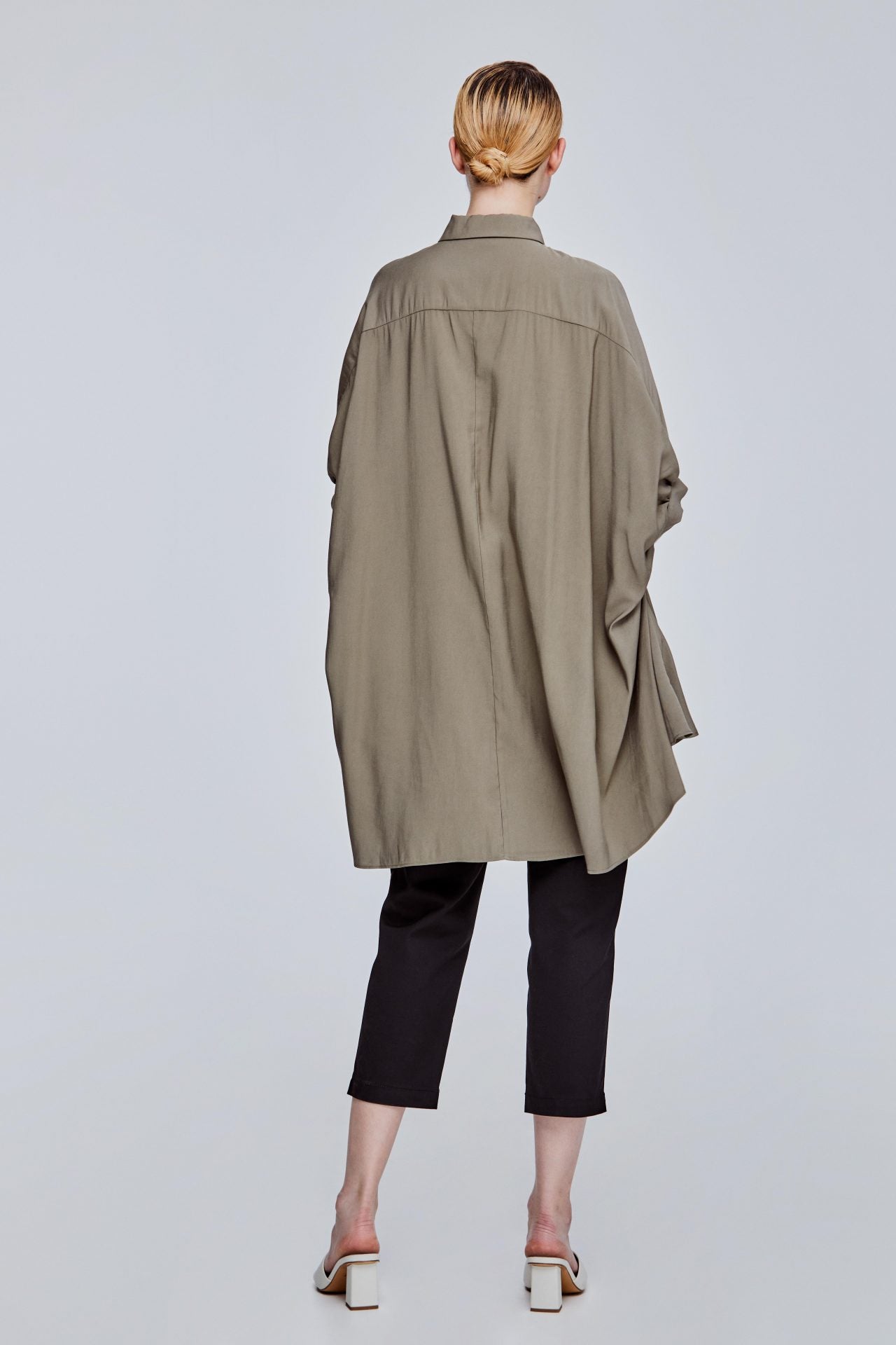 color:ARMY GREEN