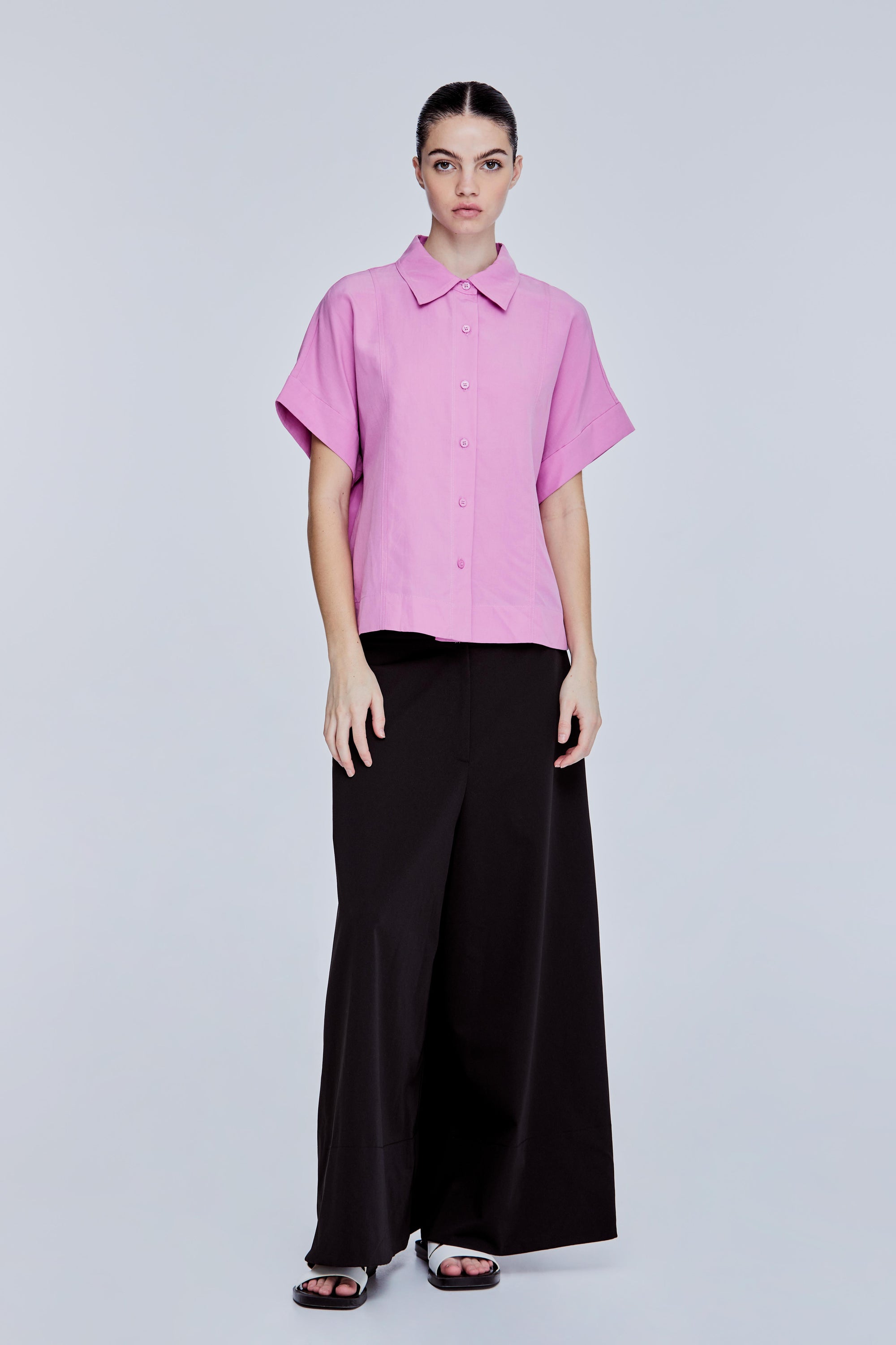 color:FUCHSIA