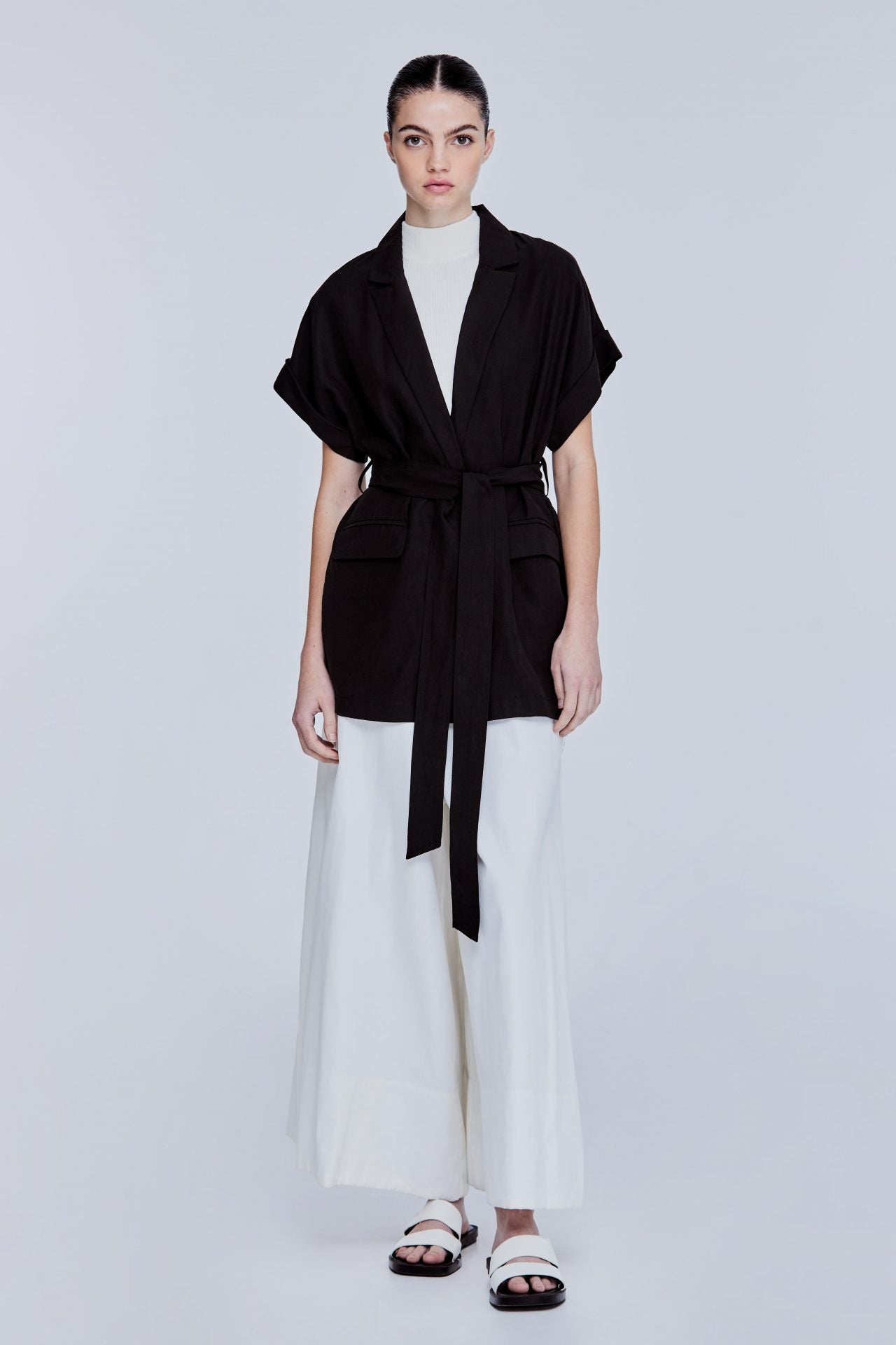 color:NOIR