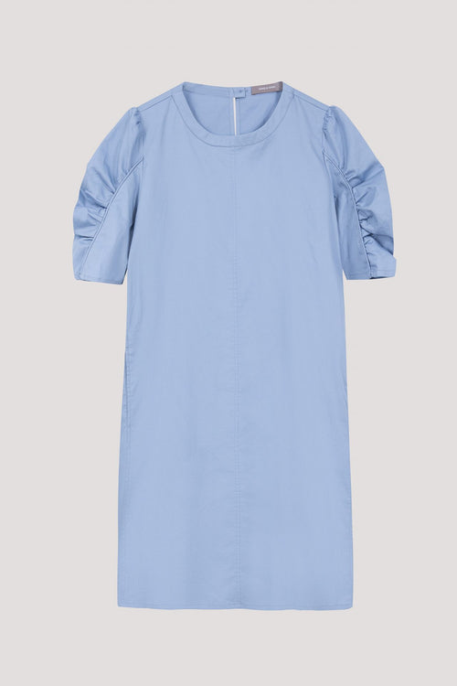 color:STEEL BLUE