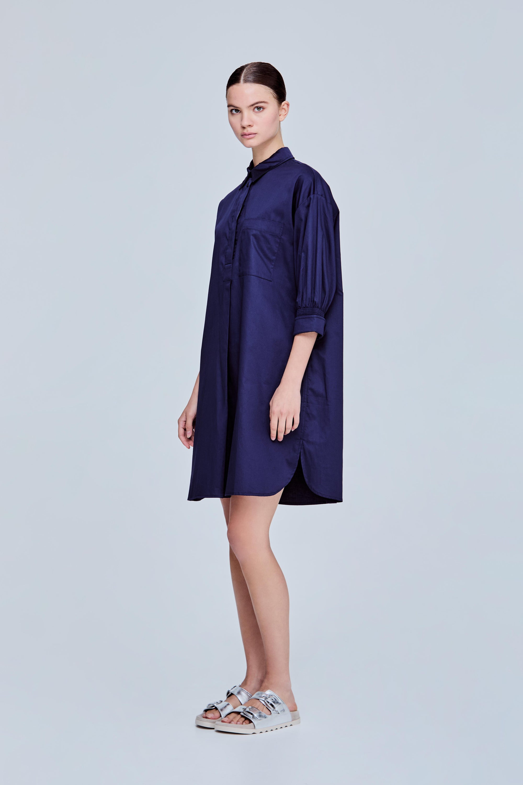 color:NAVY