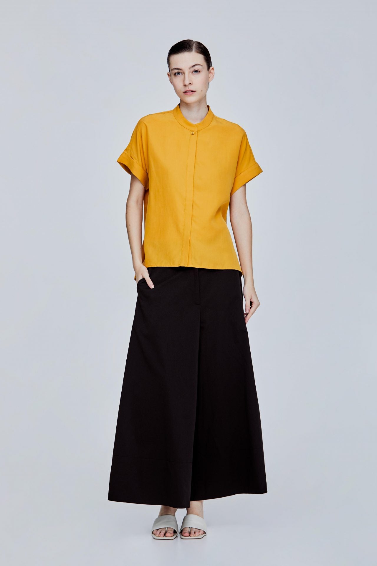 color:MARIGOLD