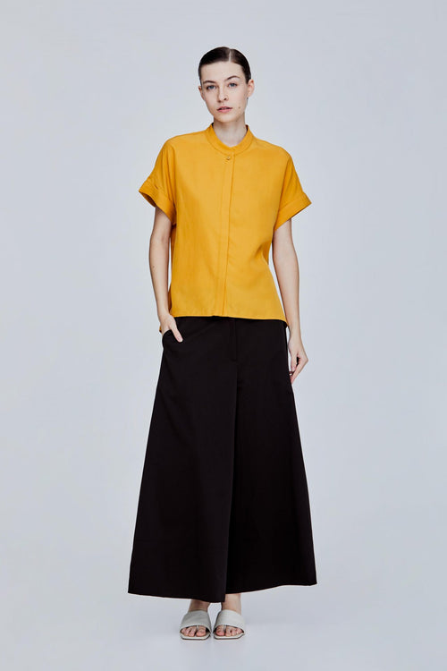 color:MARIGOLD