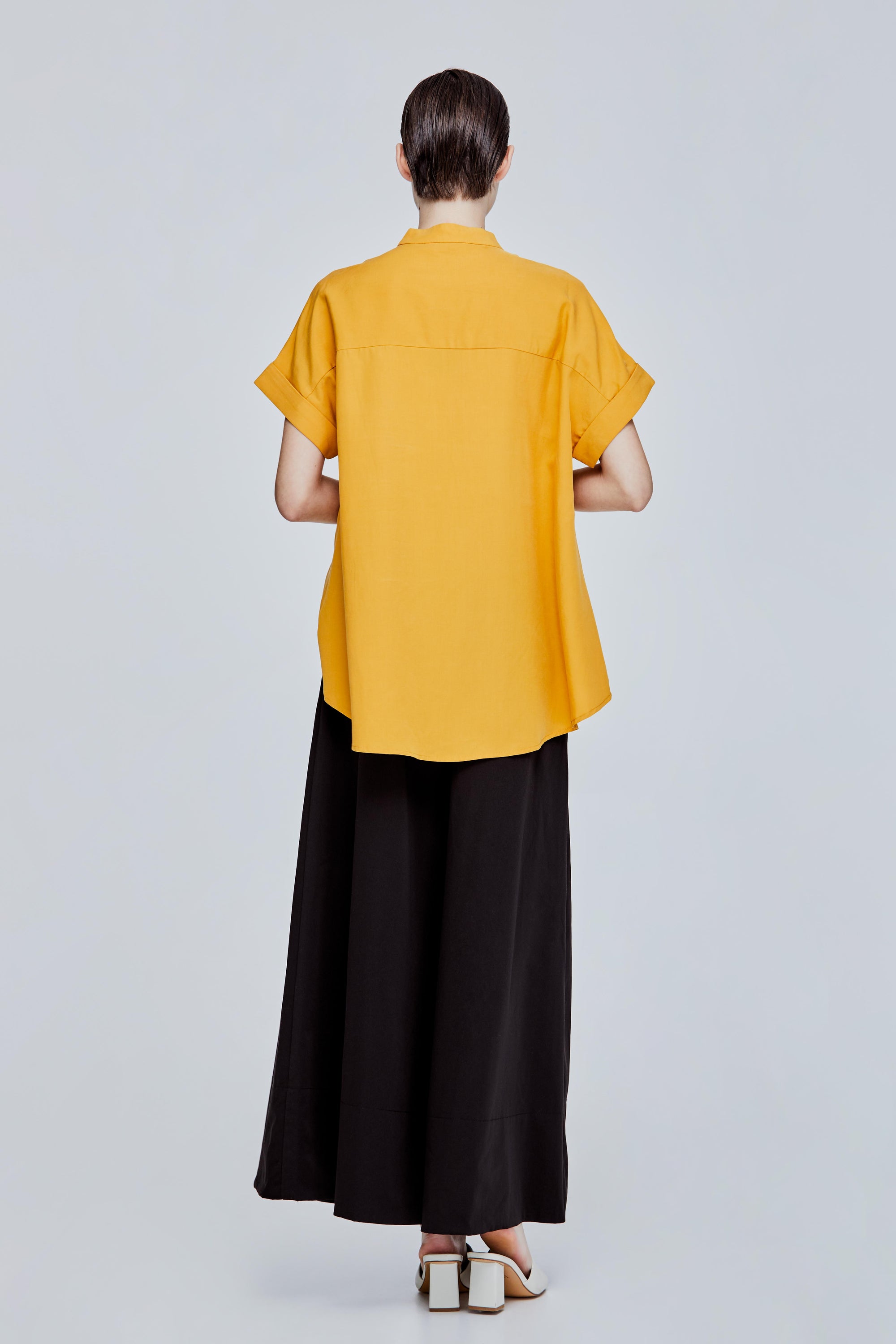 color:MARIGOLD