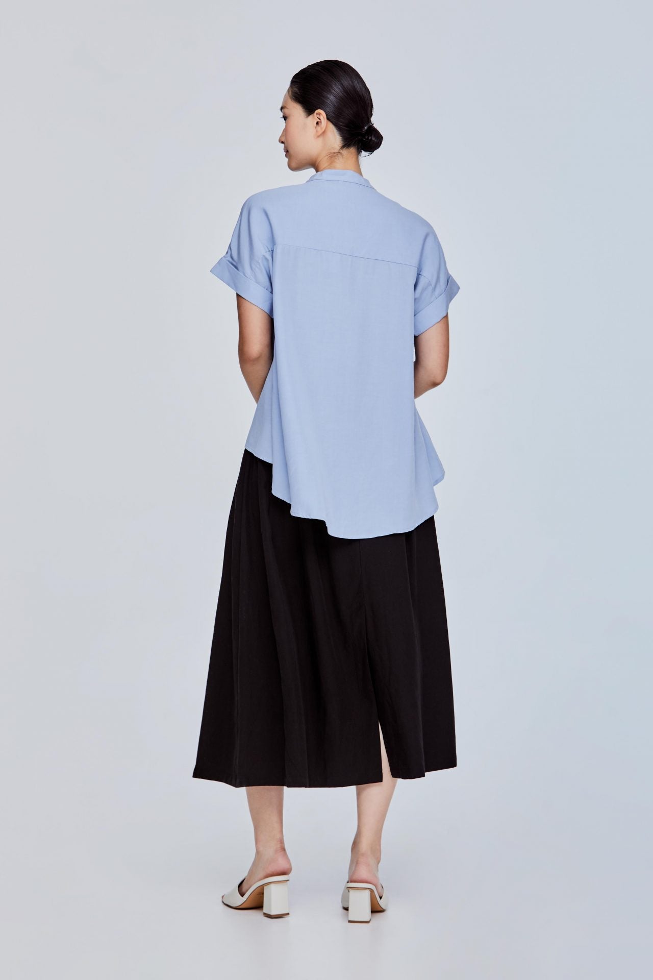 color:STEEL BLUE