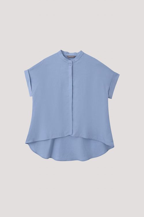 color:STEEL BLUE