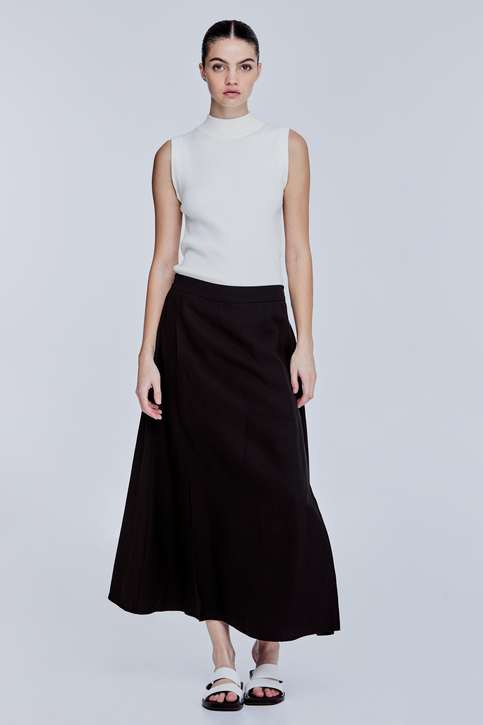 color:NOIR