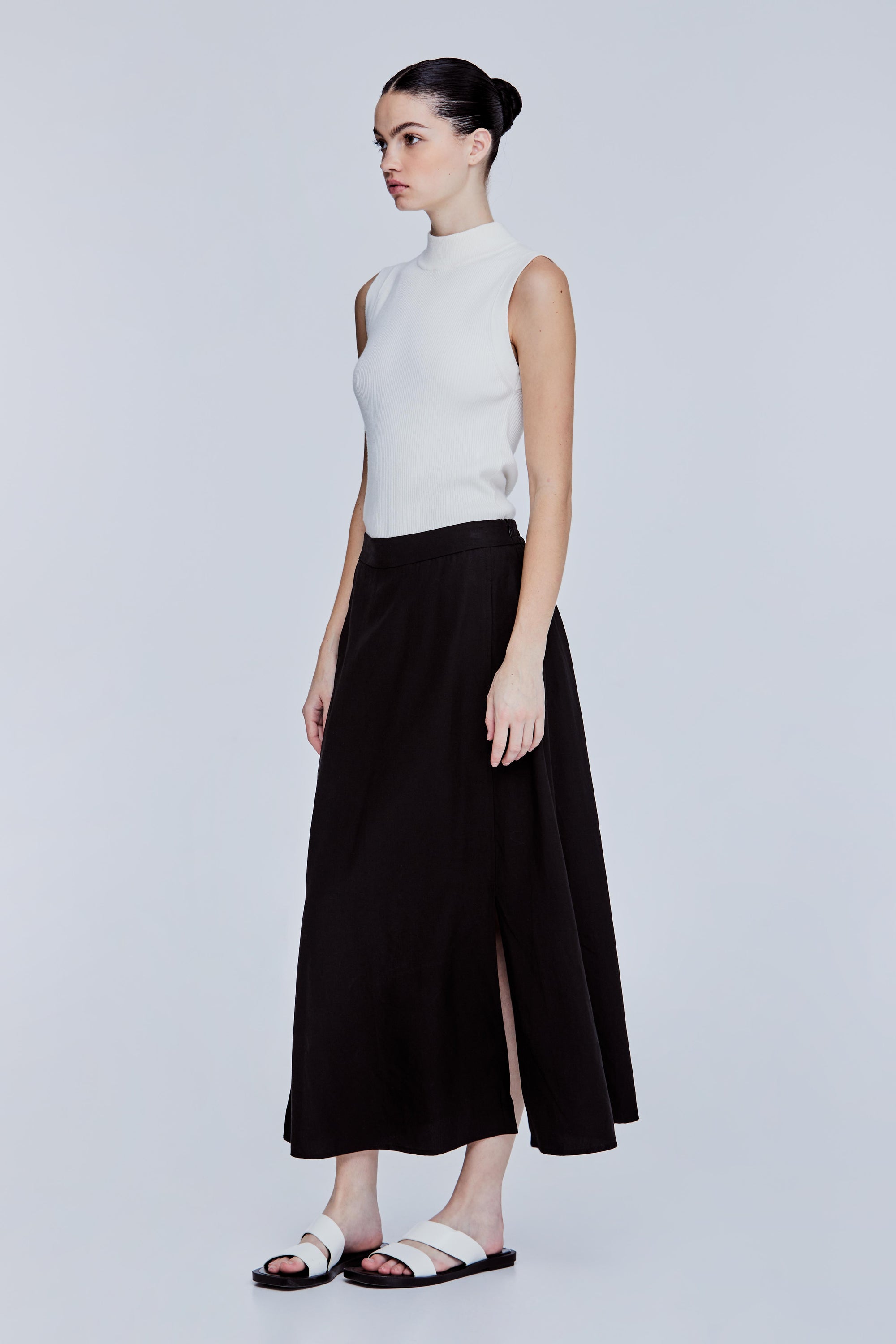 color:NOIR