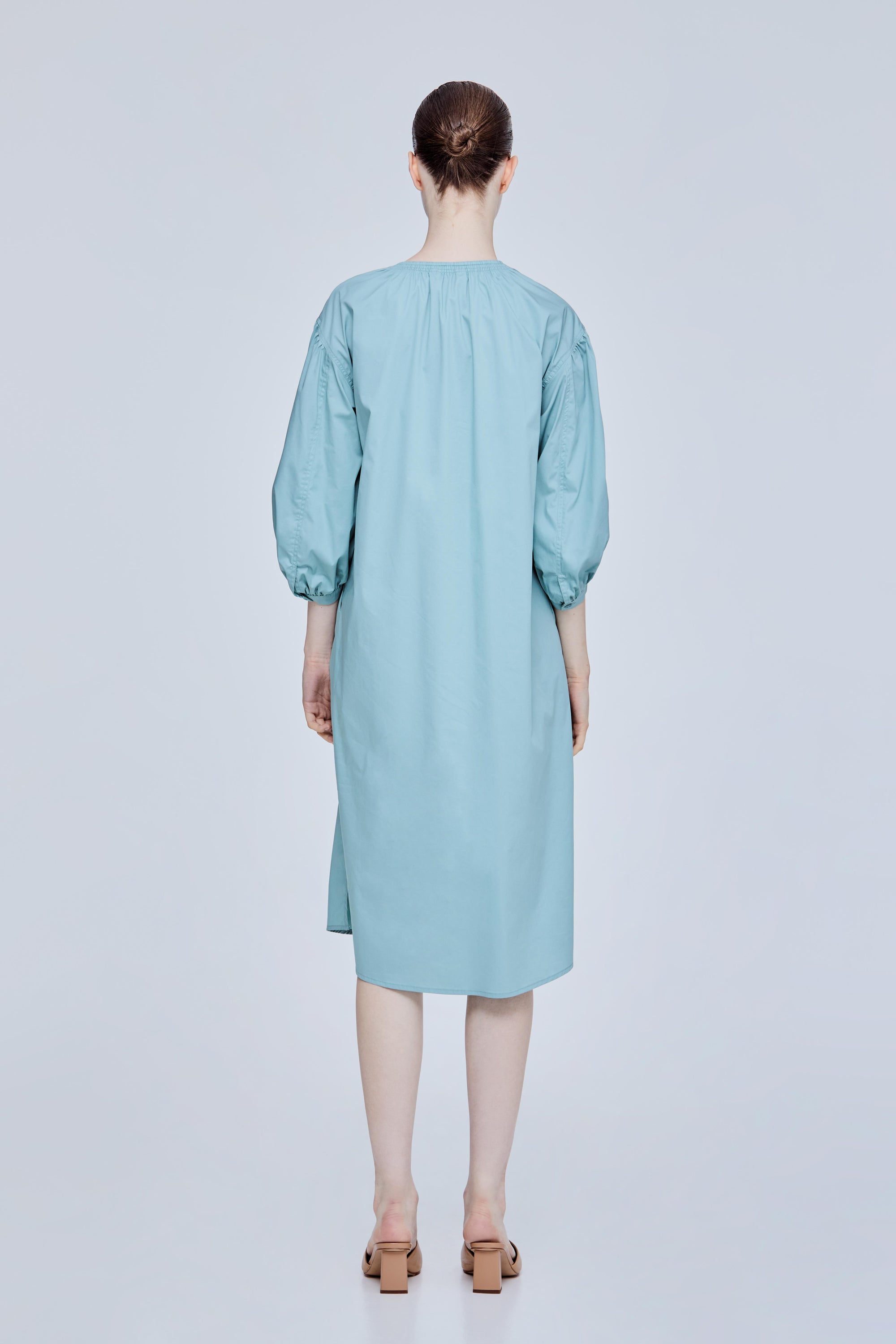 color:AQUA BLUE