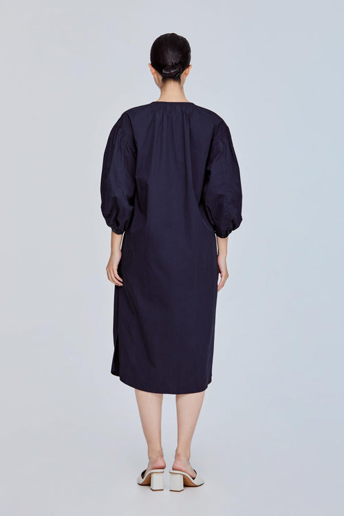 color:NAVY