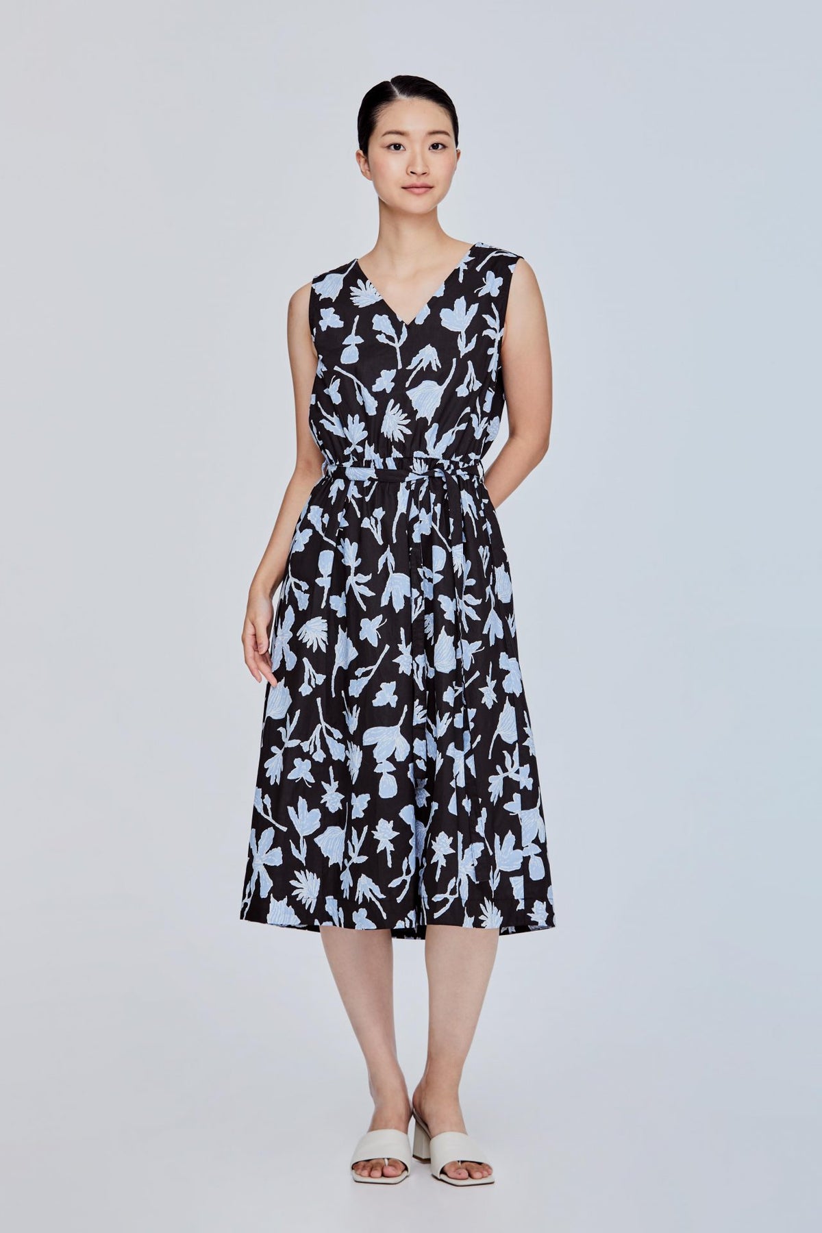 color:BLUE FLORAL