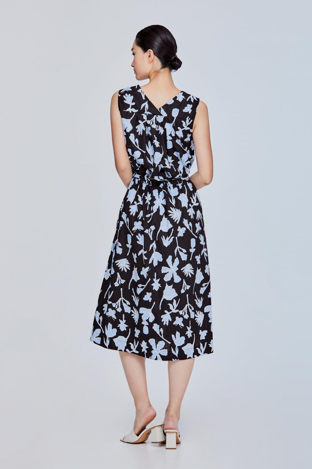 color:BLUE FLORAL