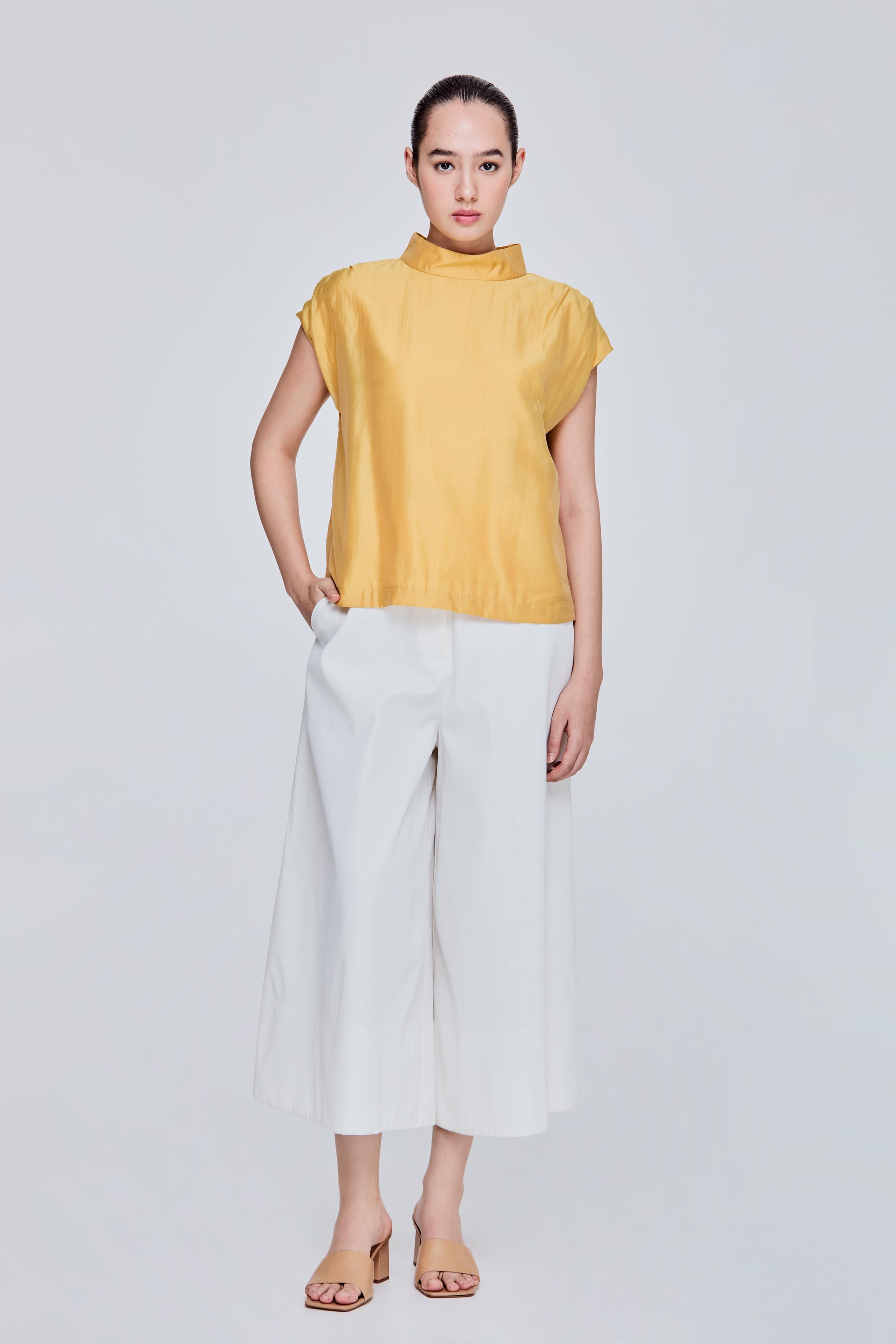 color:MELLOW