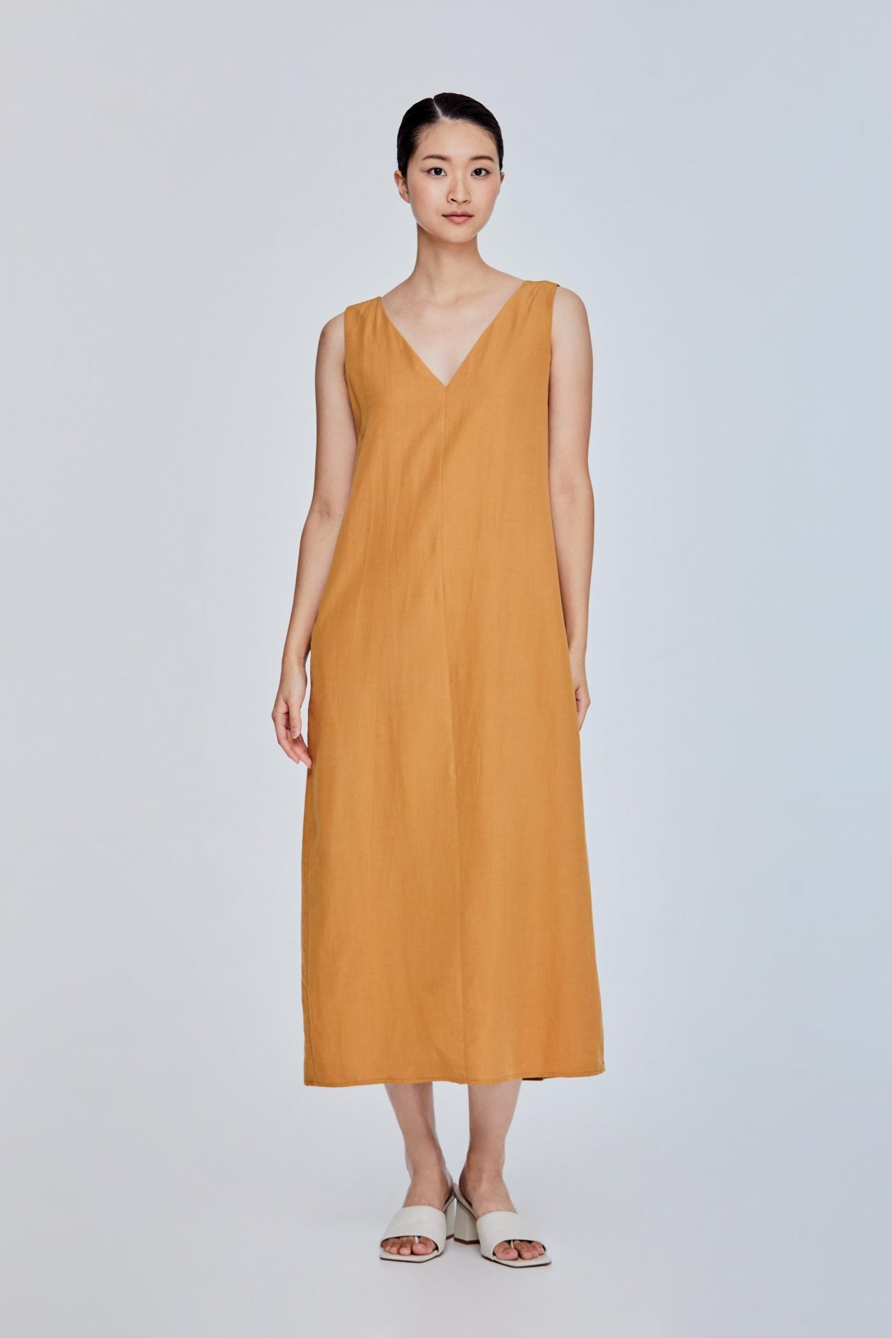 color:BRONZE