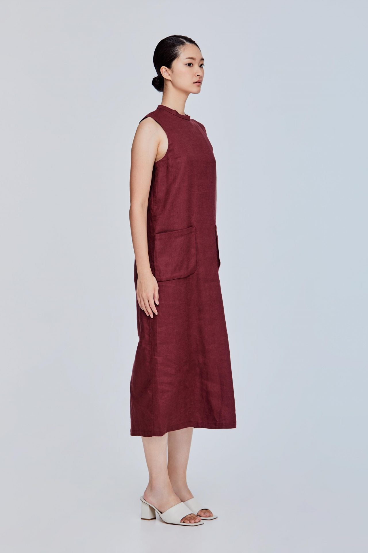 color:BURGUNDY