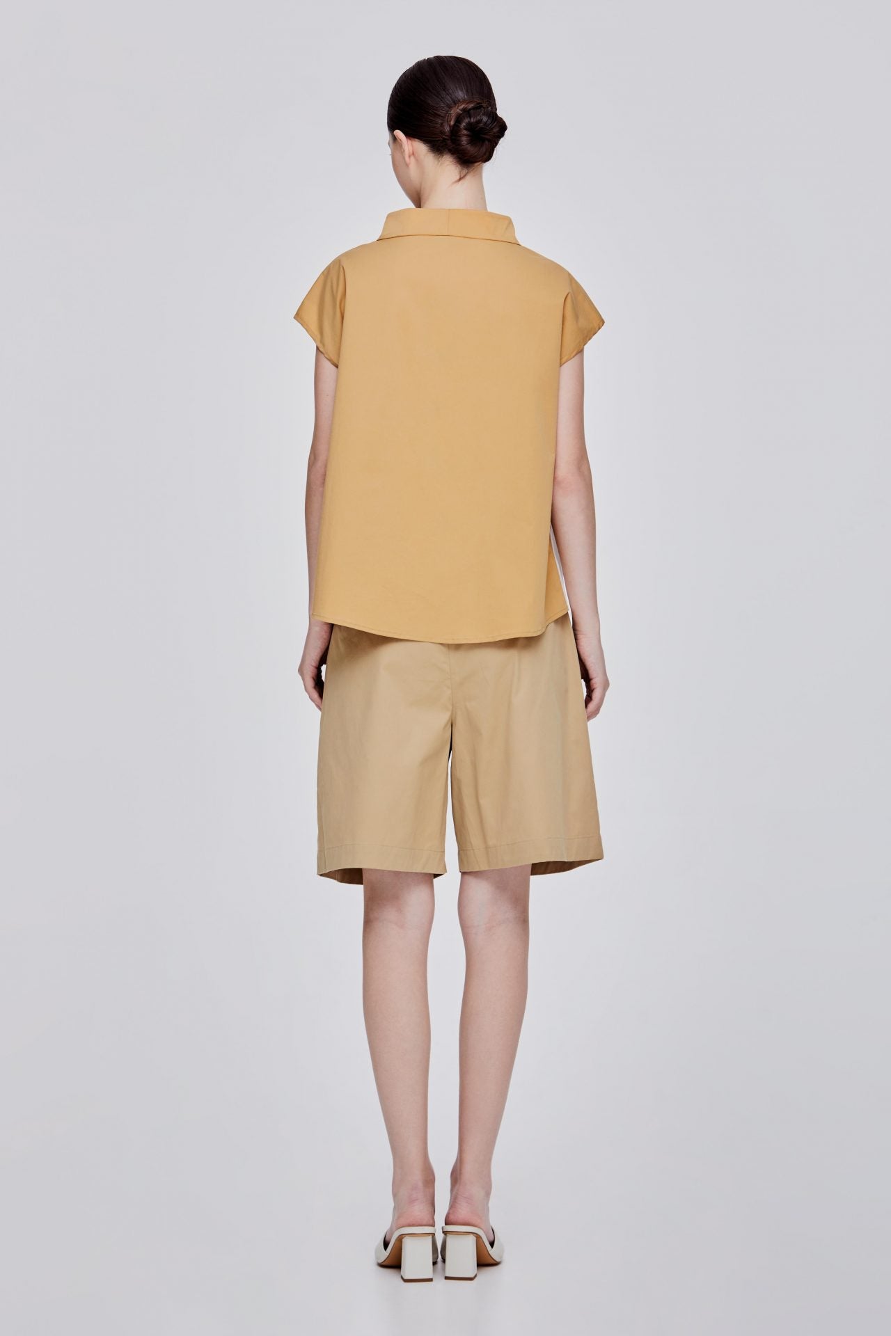 color:TAN