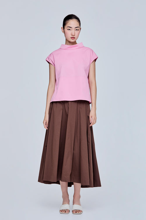 color:PINK
