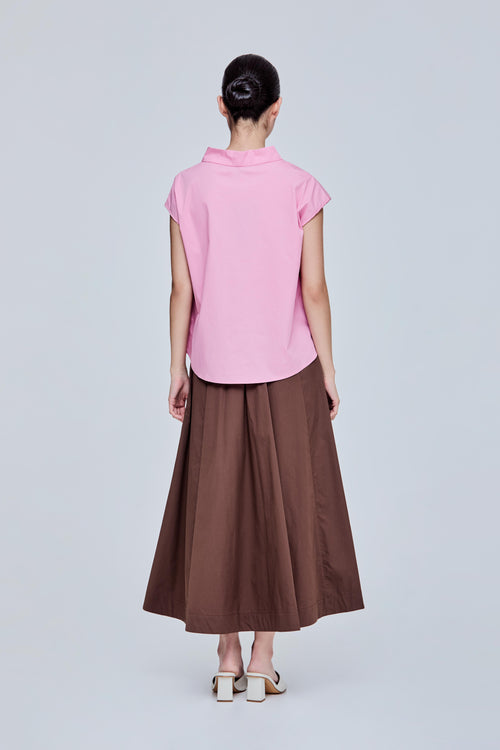 color:PINK