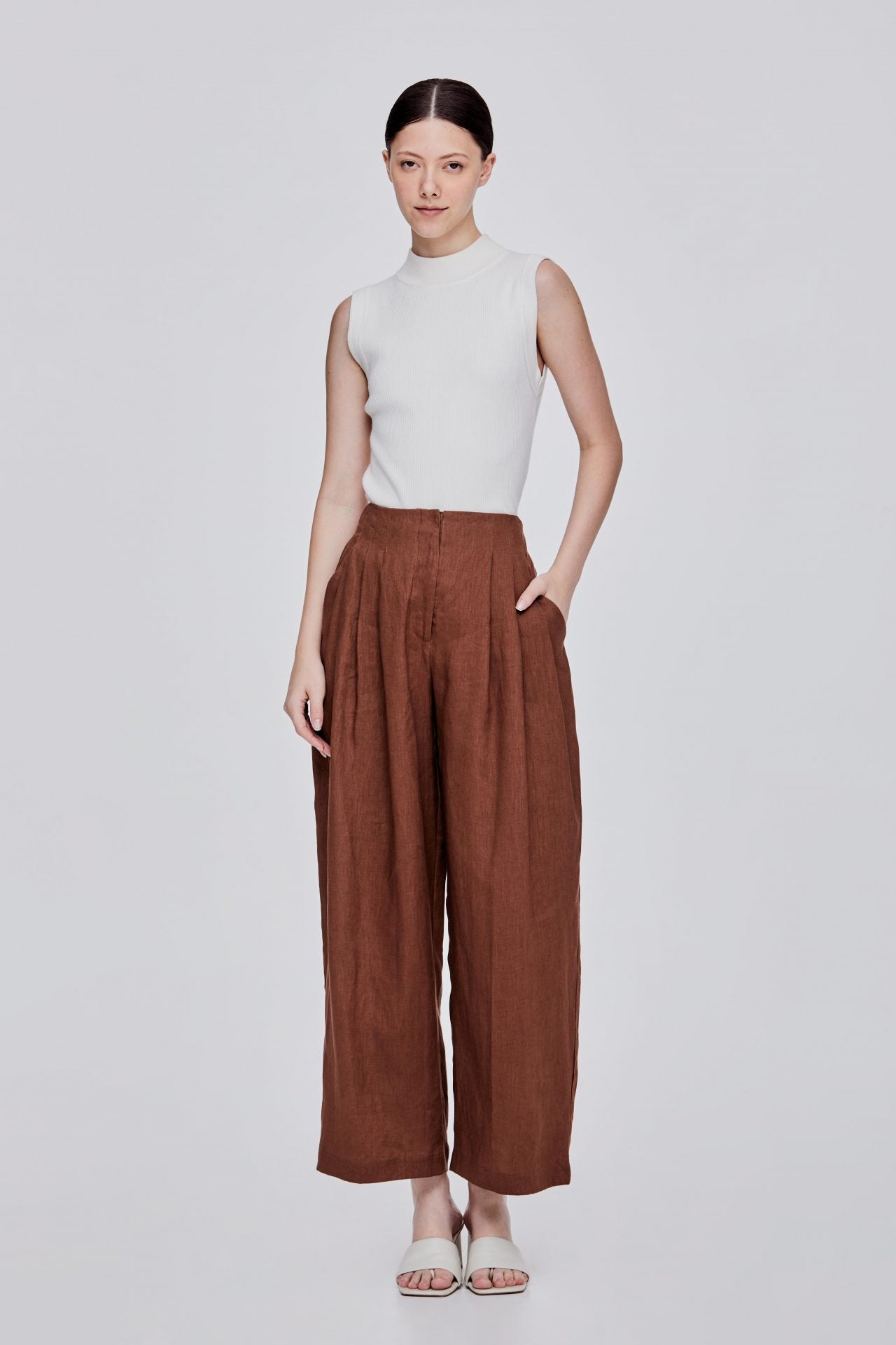 color:BROWN