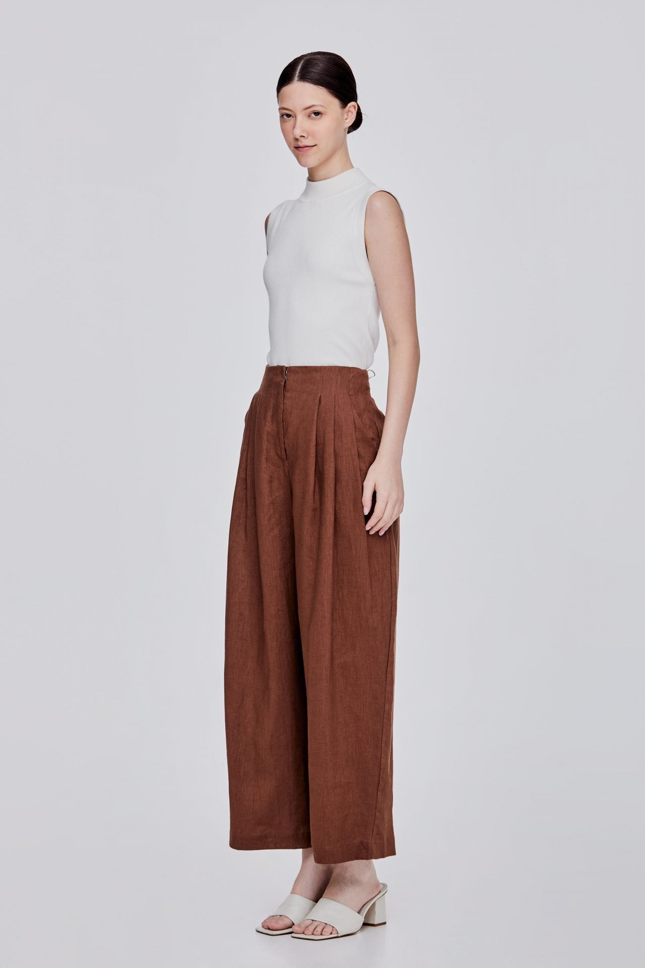 color:BROWN