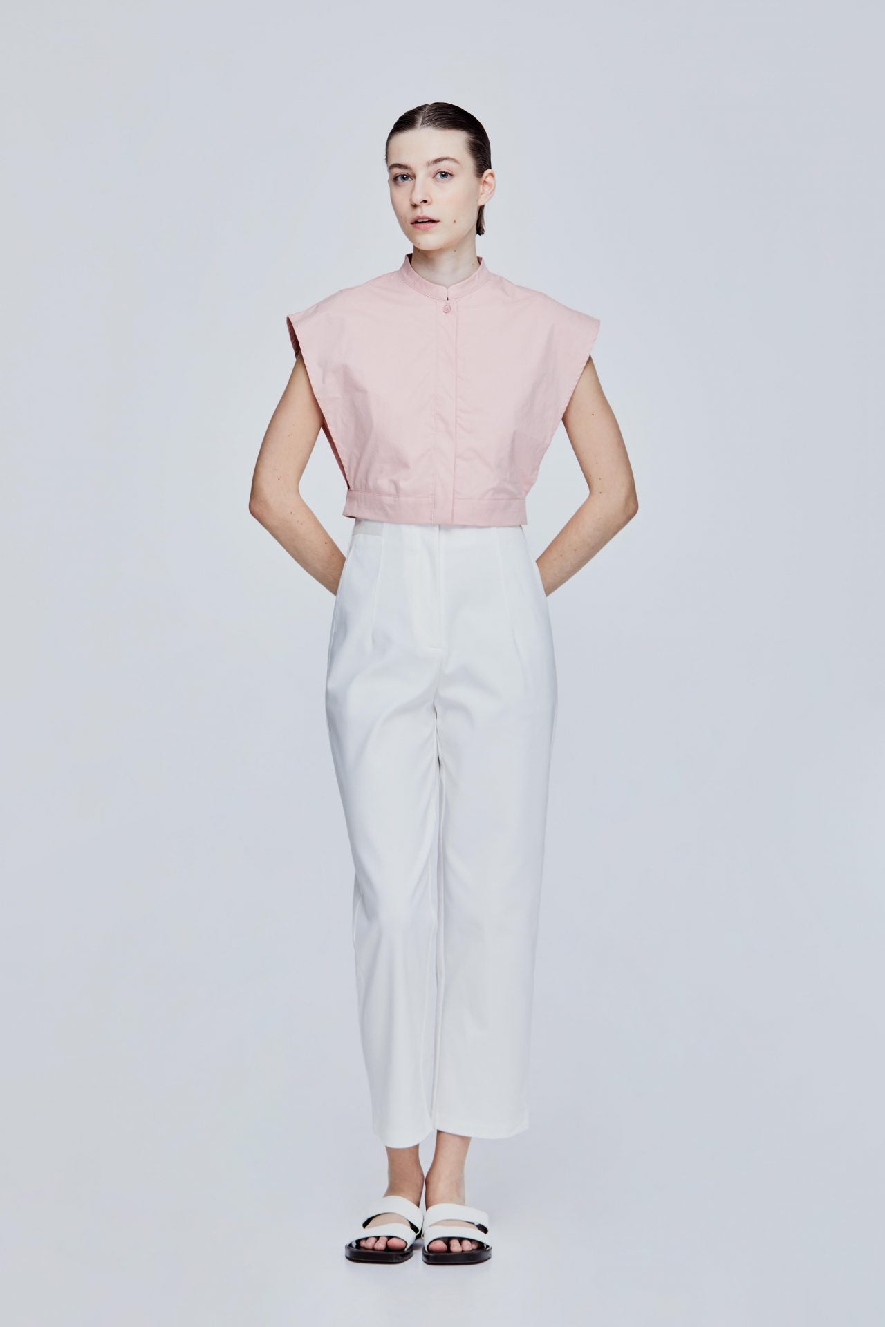 color:BLUSH