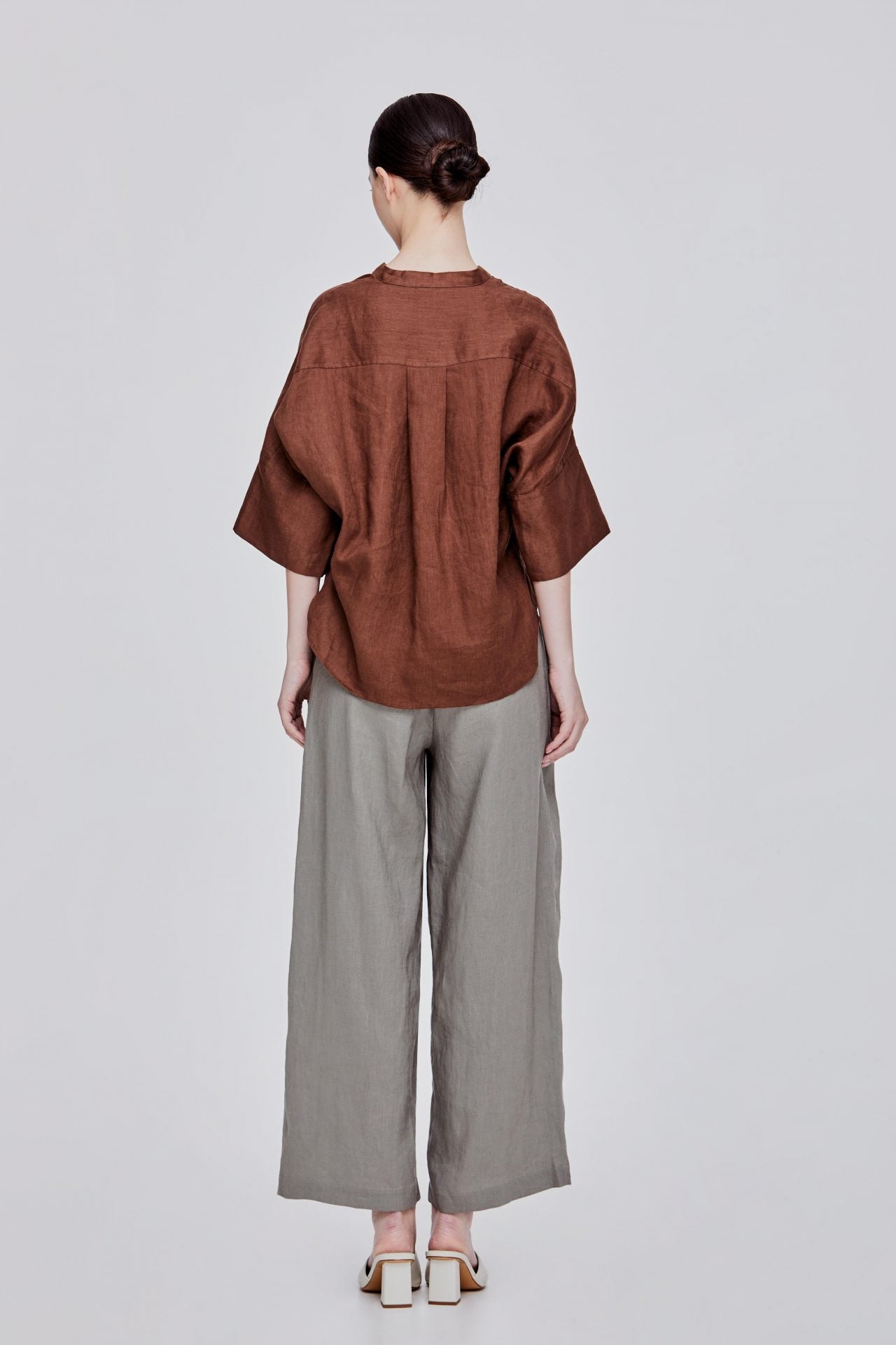 color:BROWN