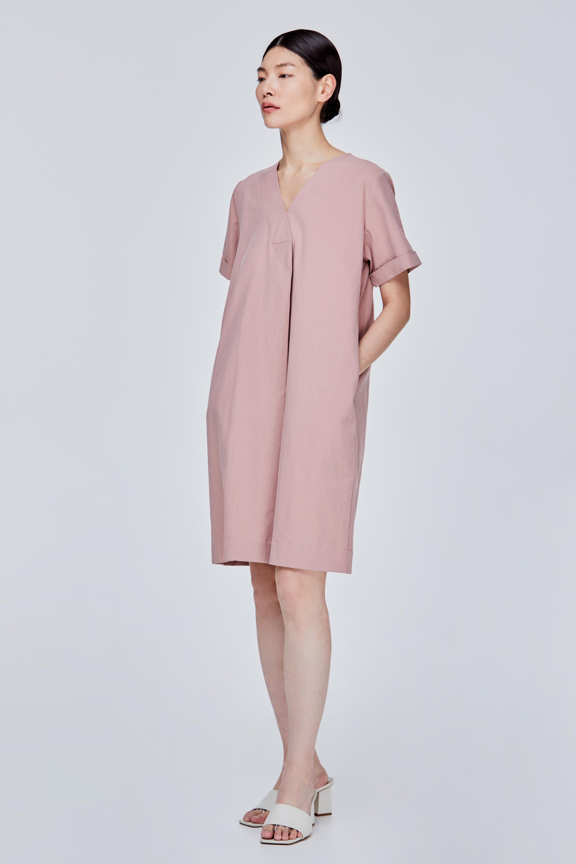 color:DUSK PINK