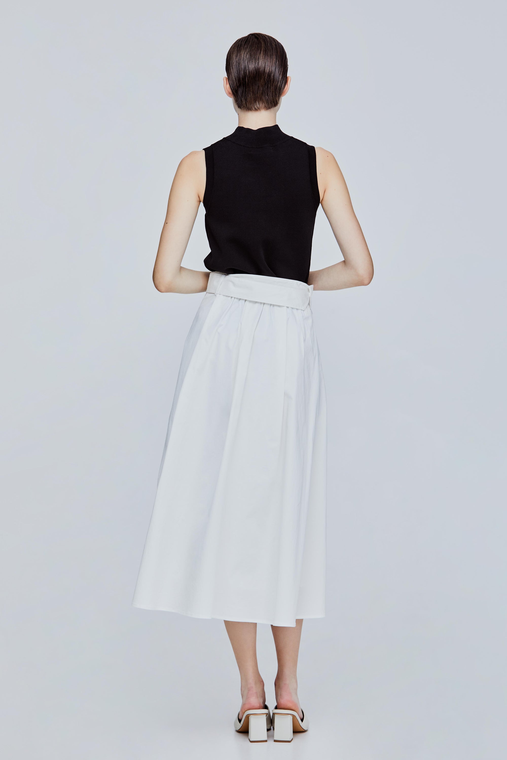color:IVORY