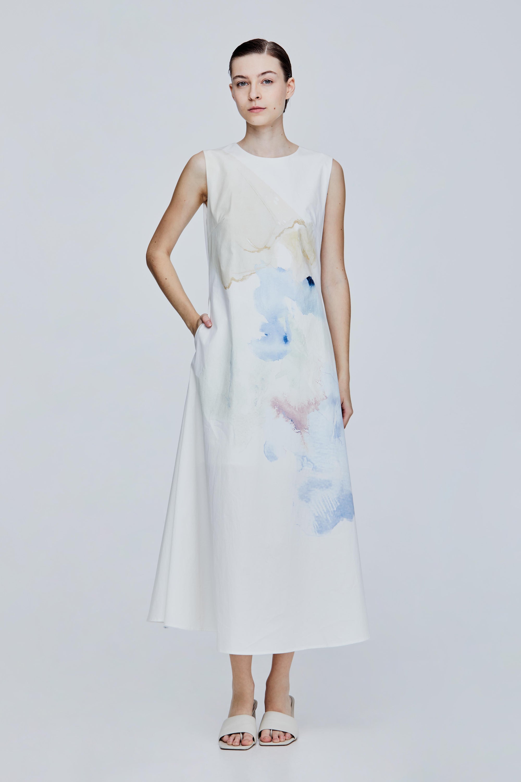 color:IVORY