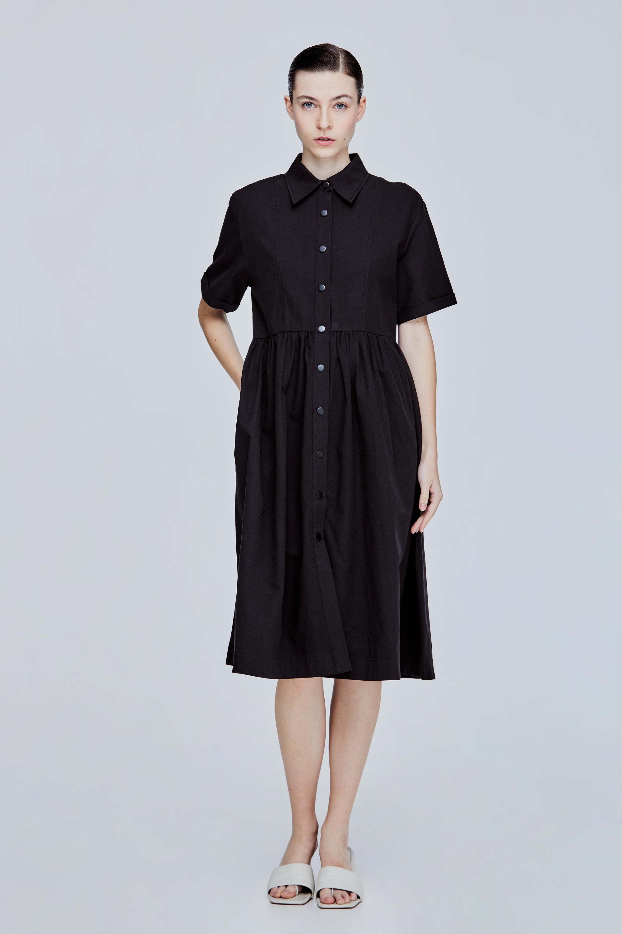 color:NOIR