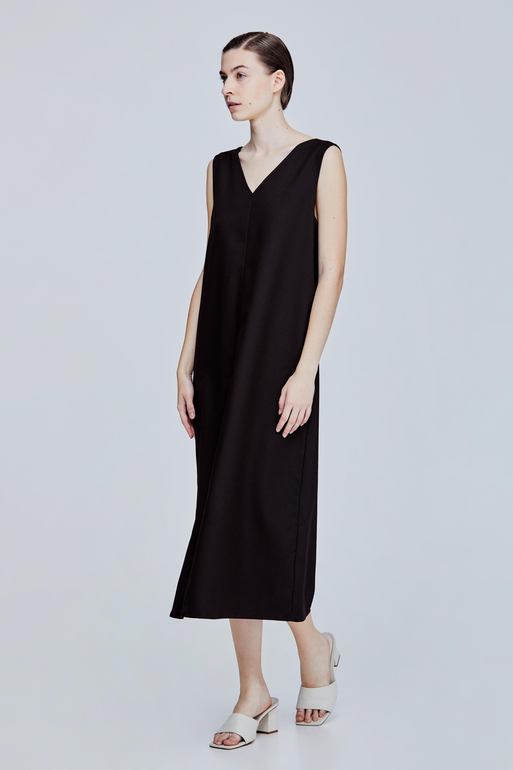 color:NOIR