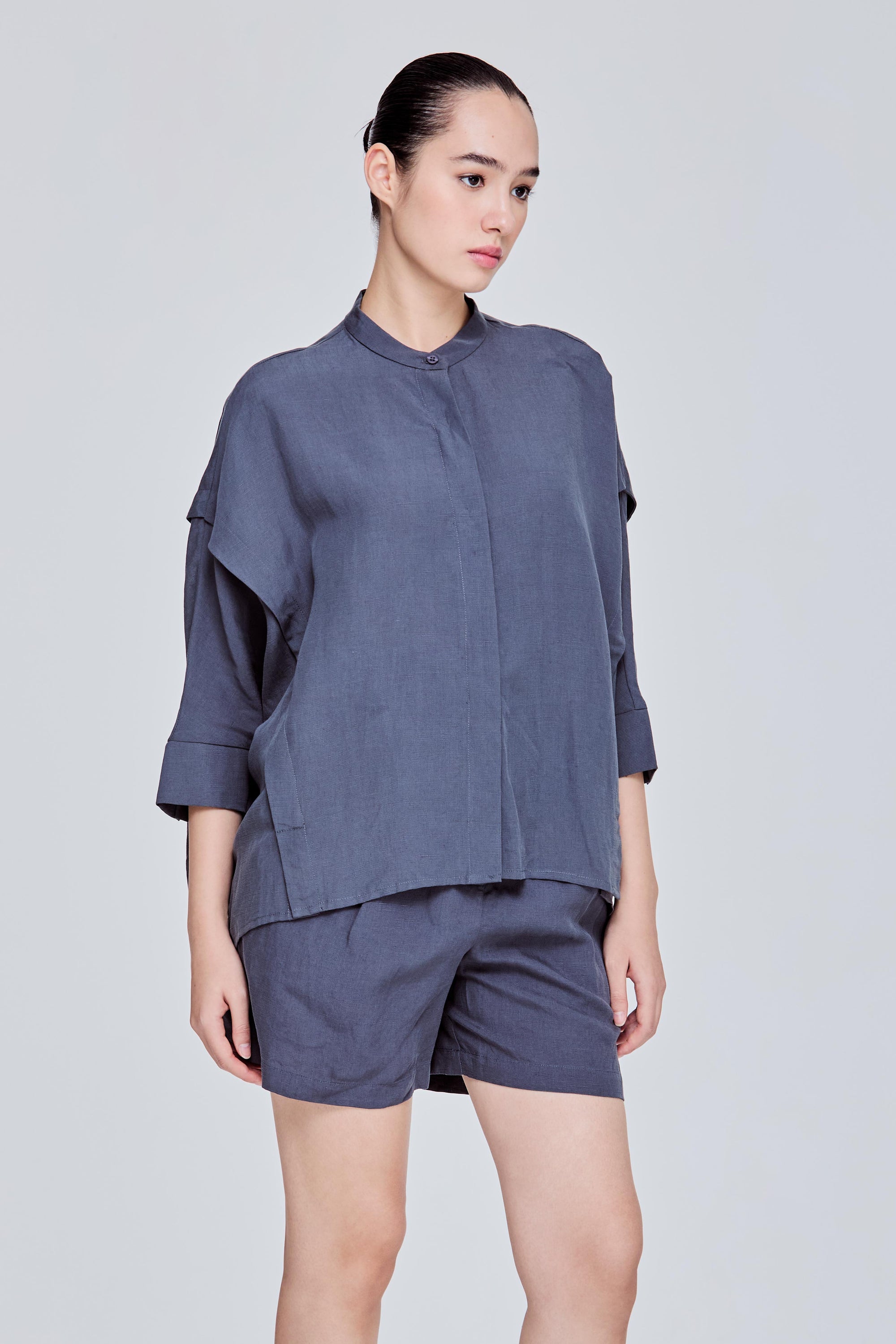 color:STONE BLUE