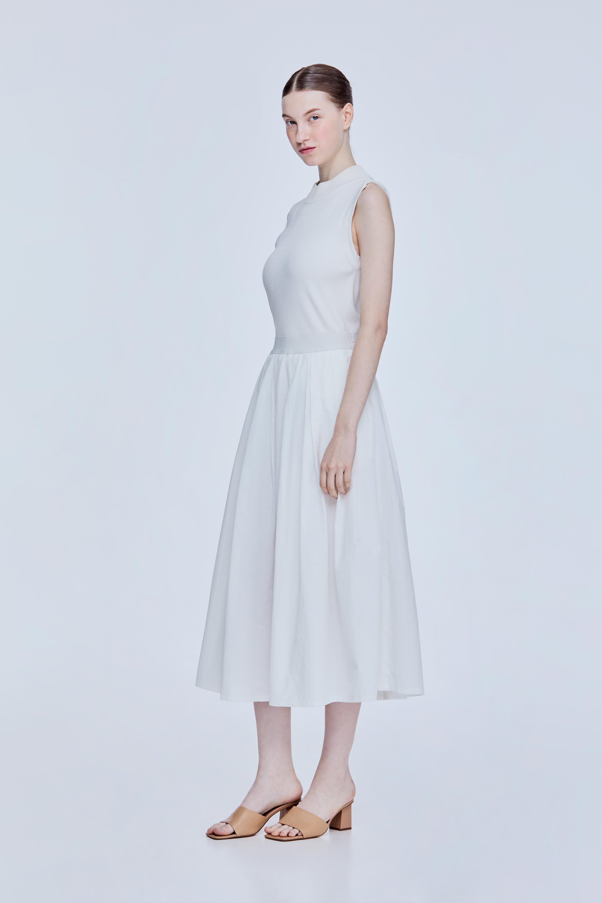 color:IVORY