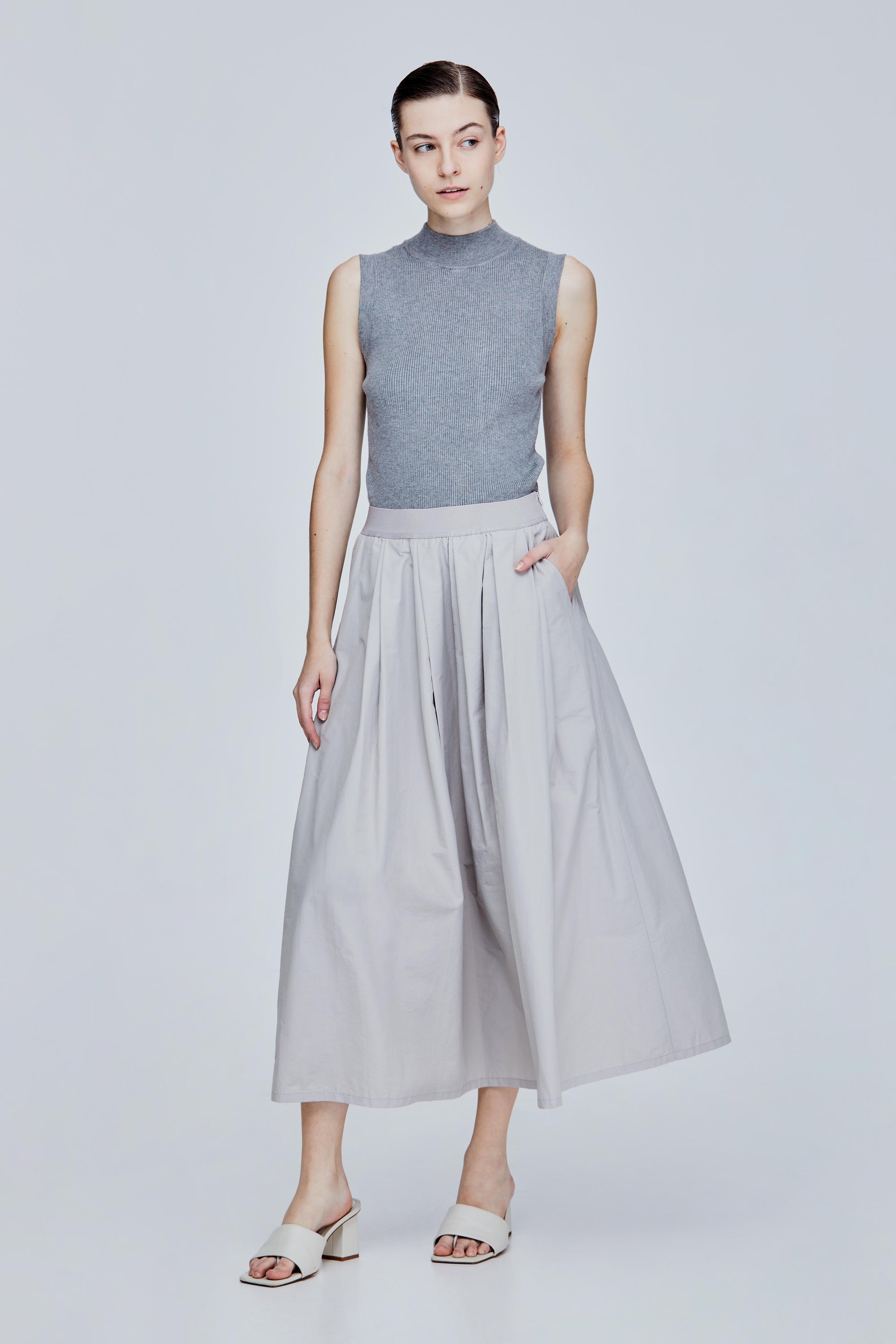color:LIGHT GREY