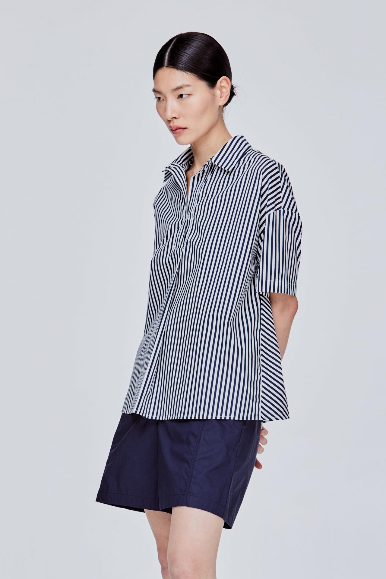 color:NAVY STRIPES