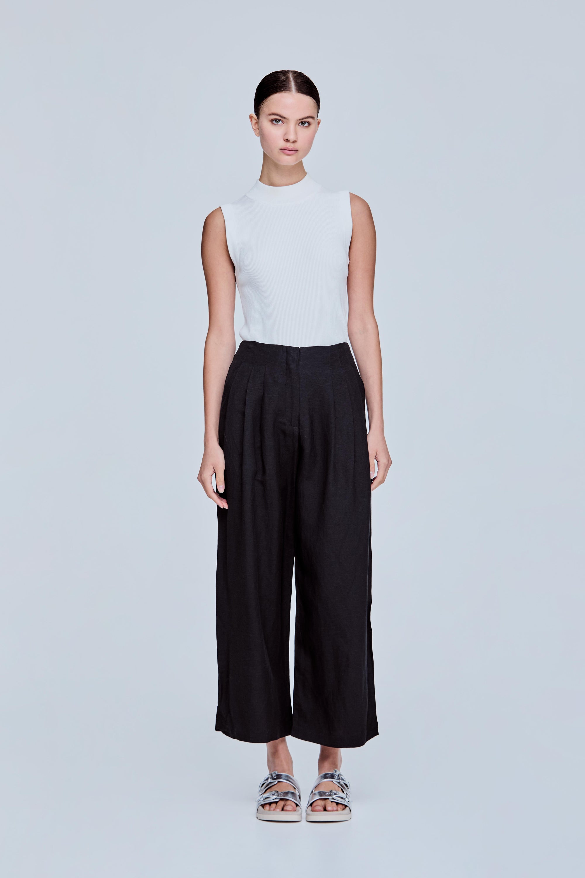 color:NOIR
