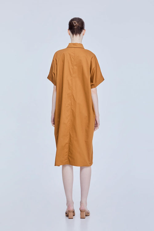 color:CARAMEL