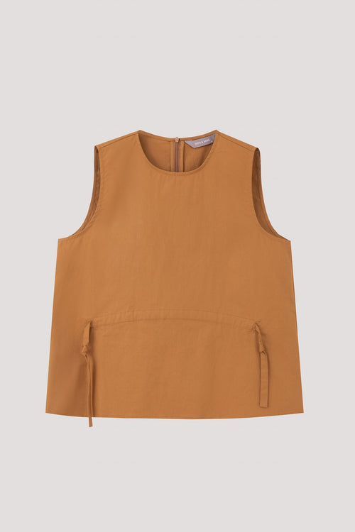 color:CARAMEL