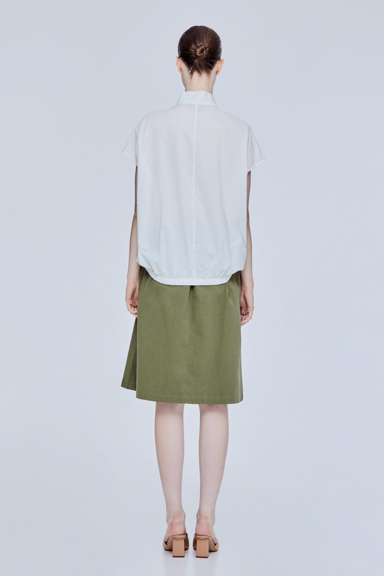 color:IVORY