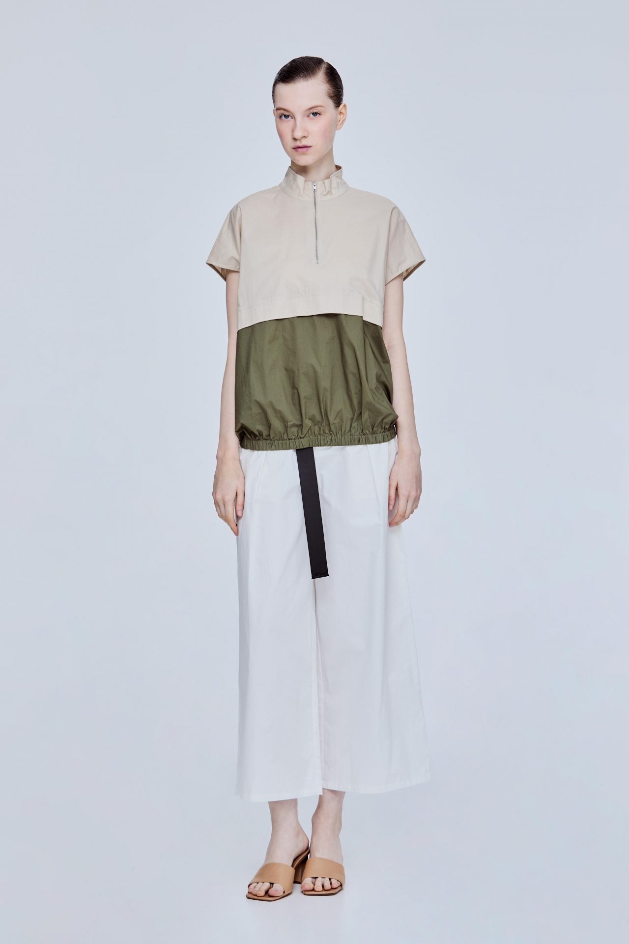 color:KHAKI