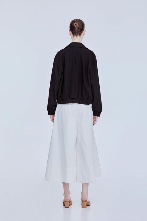 color:NOIR
