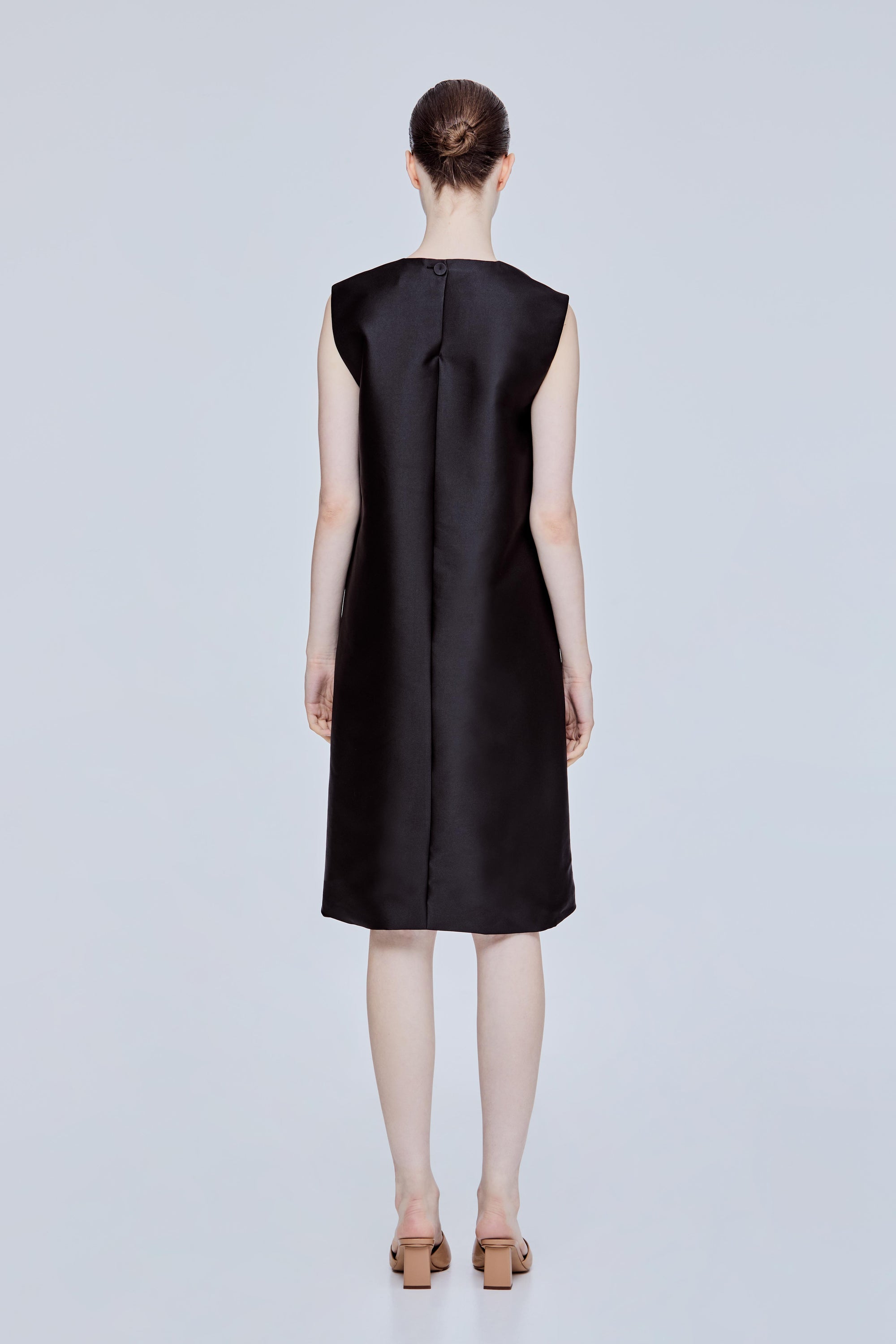 color:NOIR