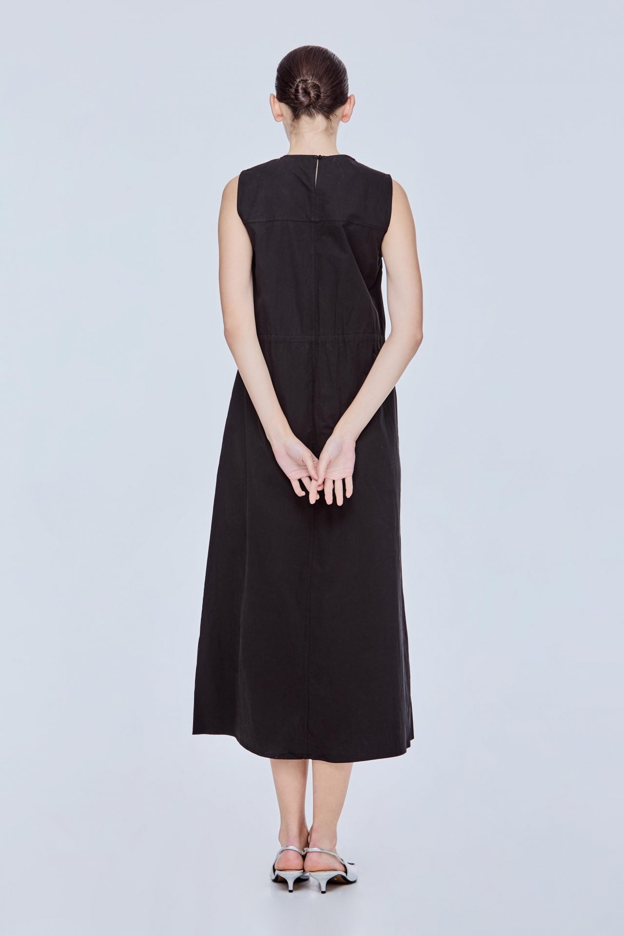 color:NOIR
